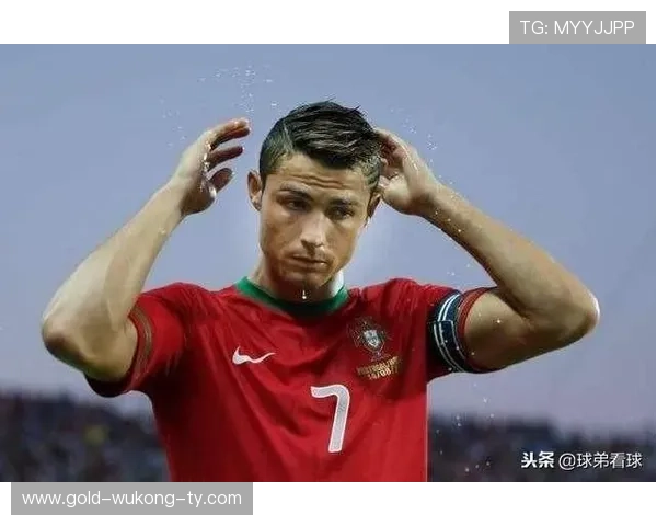 C罗与凯恩中锋能力对比：终结效率与战术角色差异解析