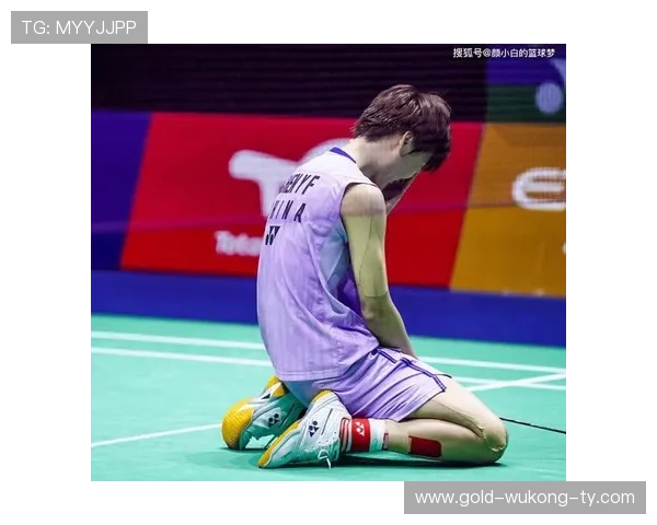 山口茜每天吃三顿蛋白粉当饭，训练完直接睡地板？