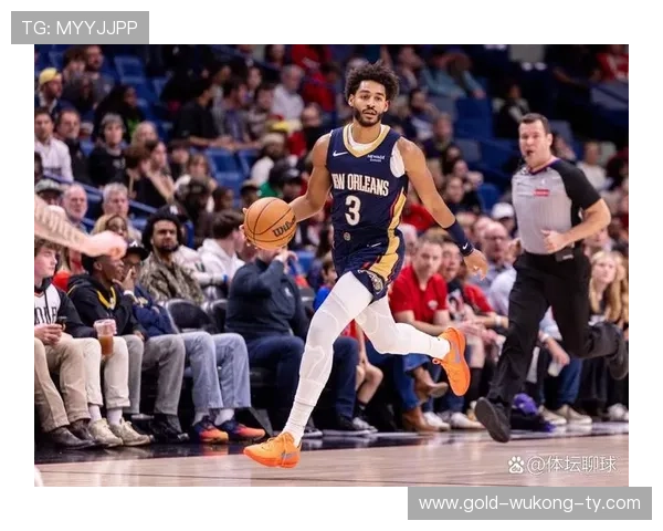 特雷·杨突破持续提速拉开防守助阵球队提升关键时刻得分效率