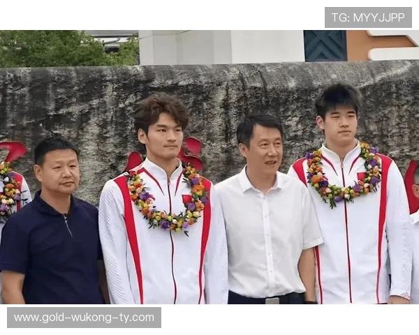 徐嘉余居然日常生活这么随性？跟赛场判若两人啊！