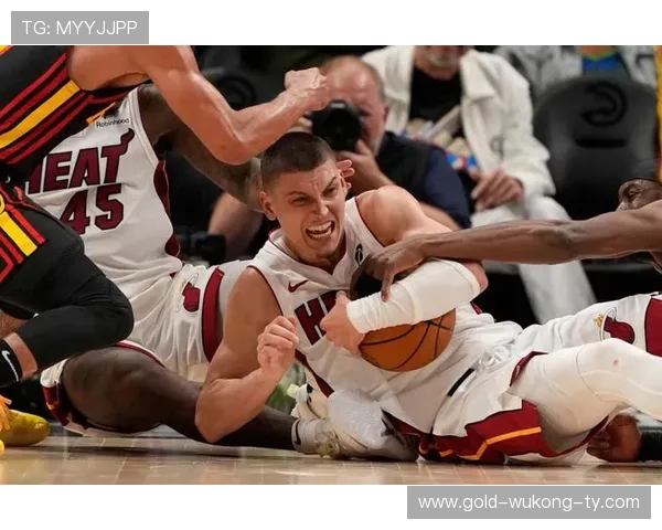 希罗挡拆创造高效得分空间拉开球队进攻节奏