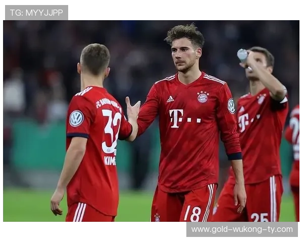 拜仁慕尼黑内部冲突升级，豪门地位面临挑战？高层与教练组分歧加剧，战术体系混乱引发球迷不满！